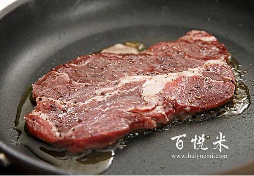 自己在家煎牛排，牢記這幾點(diǎn)，煎的牛排鮮嫩多汁，不比西餐廳差！